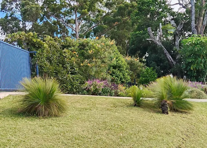 Bottletree Gardens - Mini Manson Blue Villa Gold Coast